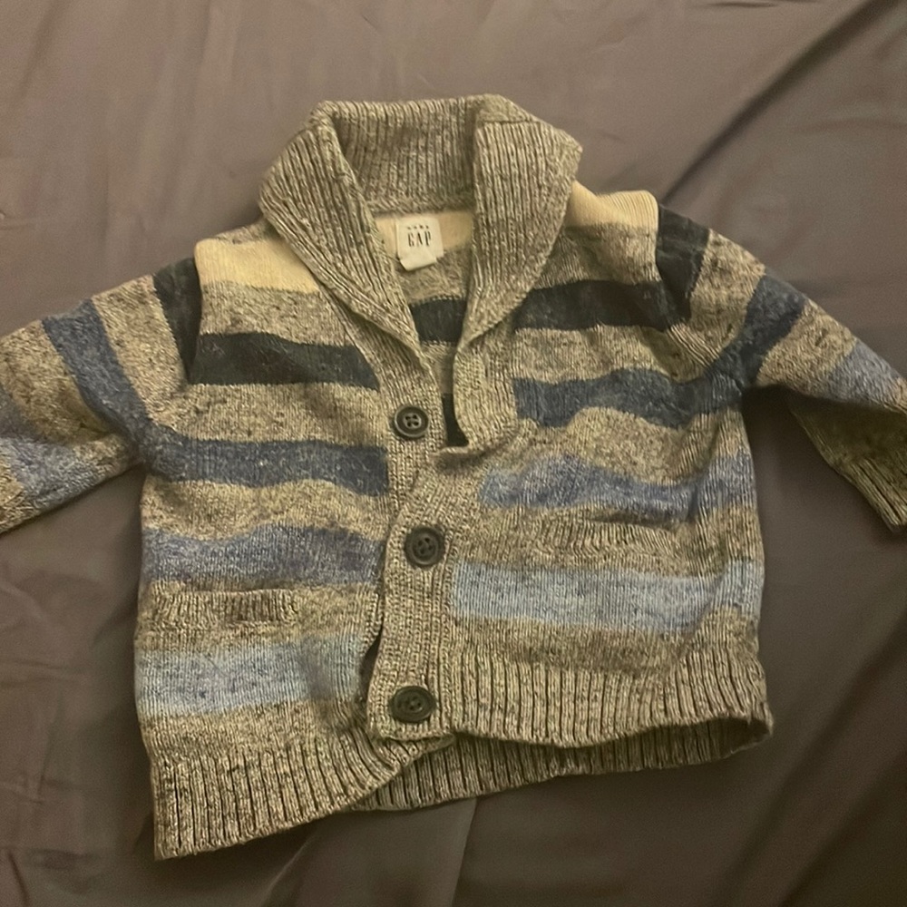 Baby Gap 3-6 cardigan